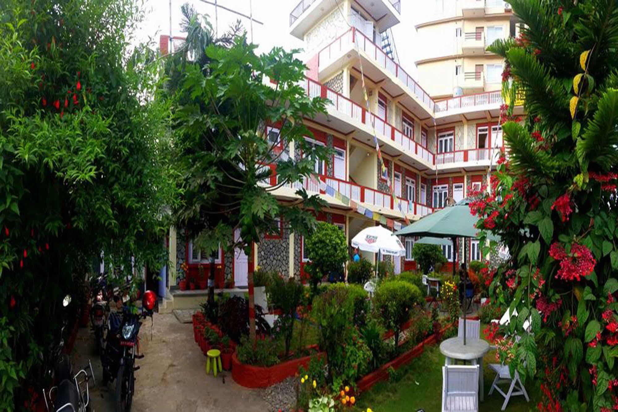 Hotel Angel Покхара Екстер'єр фото